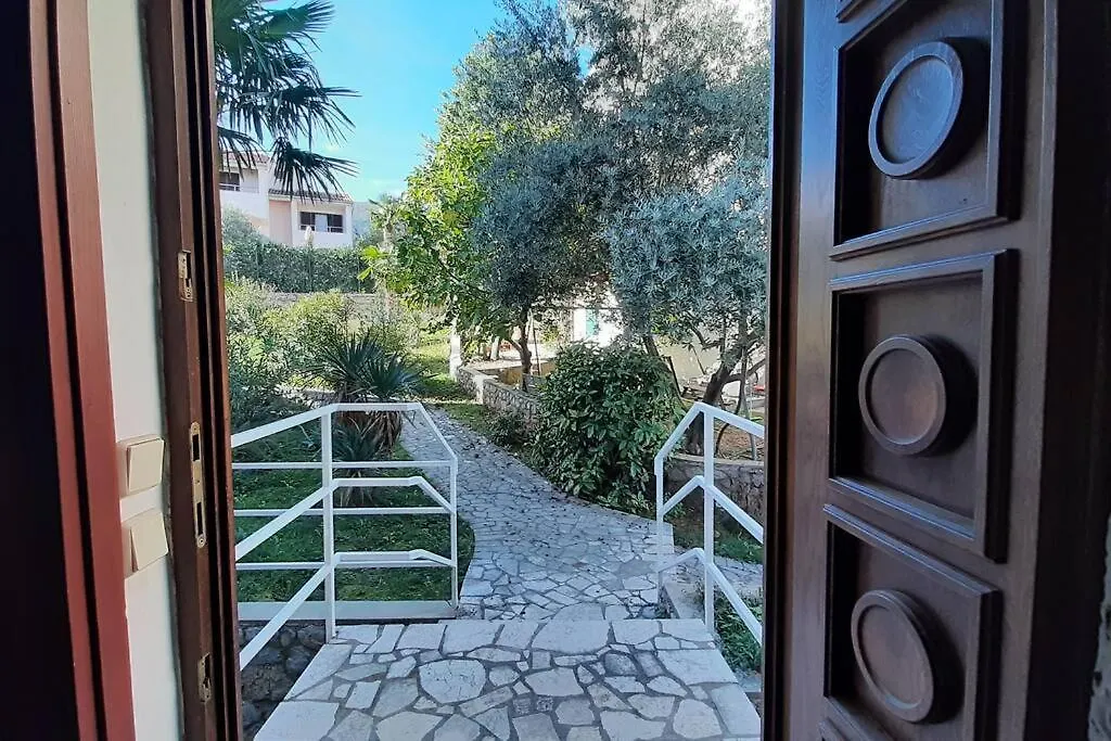 Quiet & Lovely Apartment-Ičići 0*,  Kroatien
